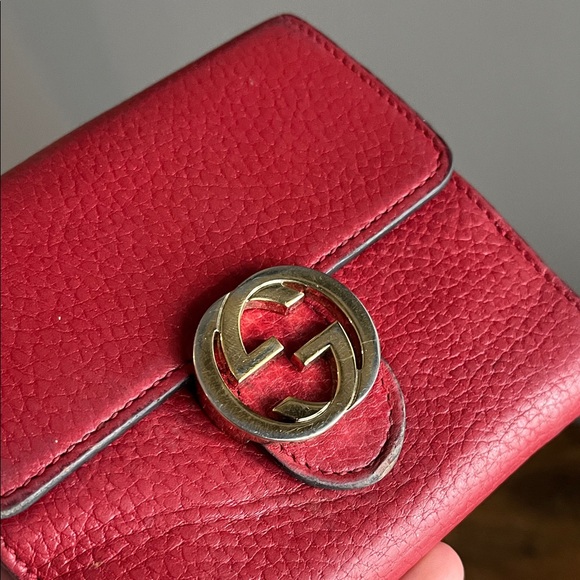 Gucci Crimson Leather Wallet with Gold Emblem - Picture 10 of 16
